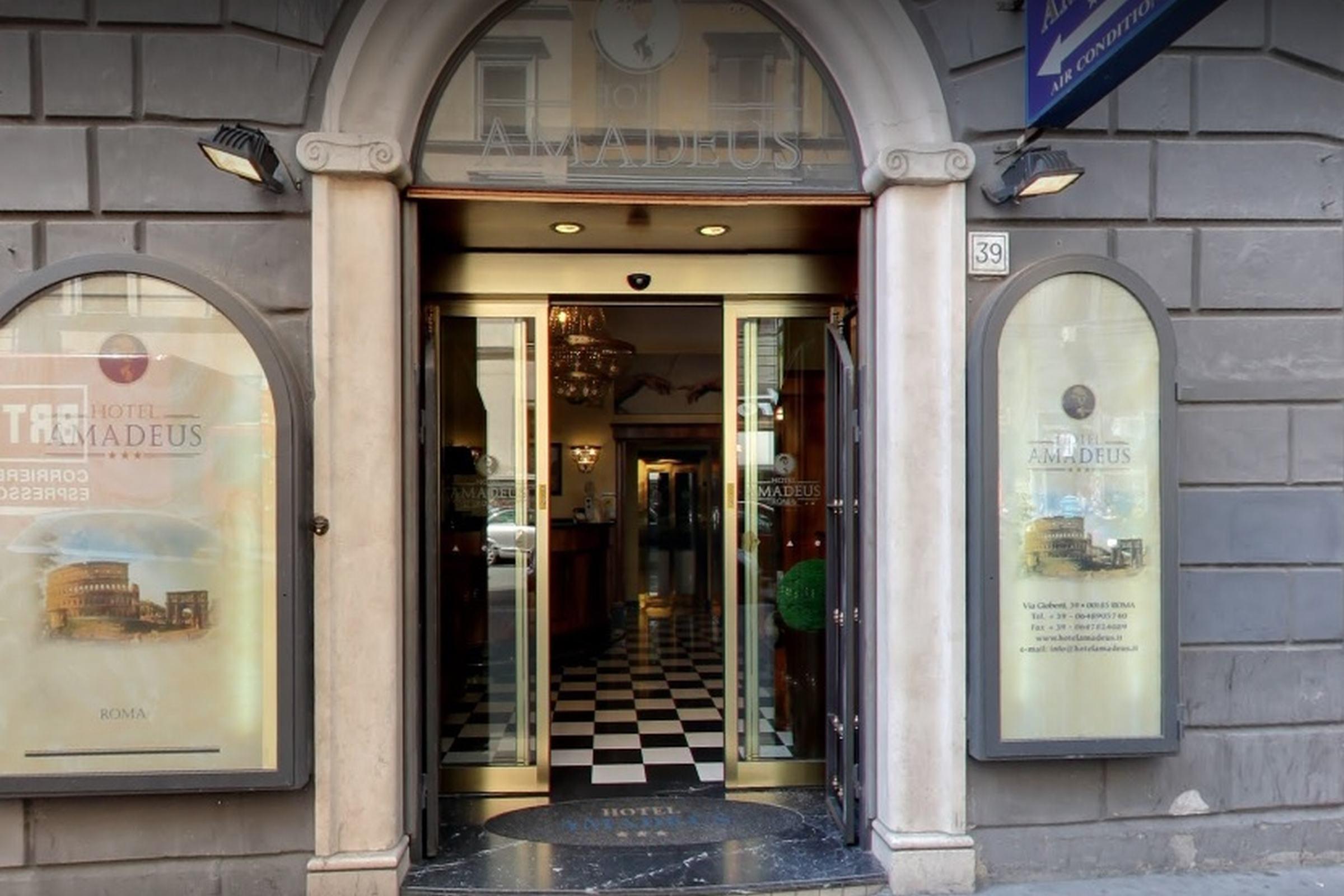 Hotel Amadeus Rome Bagian luar foto