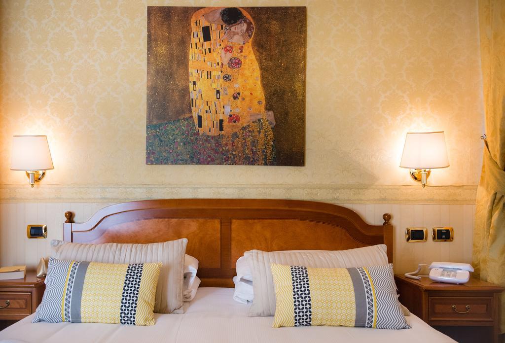 Hotel Amadeus Rome Bagian luar foto
